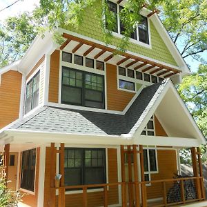 Baxter House Bed & Breakfast And Apartment